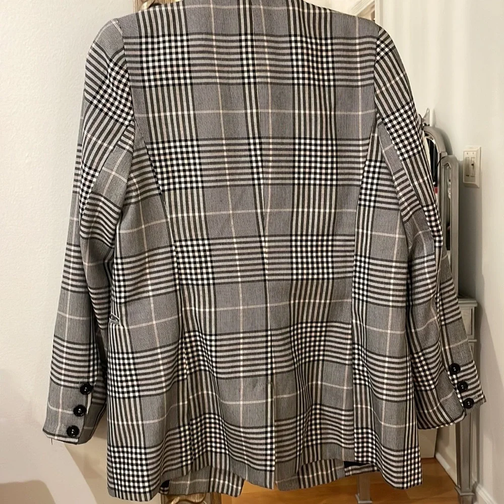 Cotton on oversized plaid blazer - Picture 8 of 9